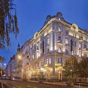Отель Mamaison Riverside Прага